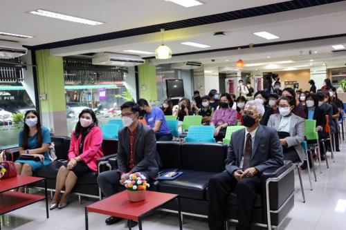 จุดประกายรักการอ่าน 04